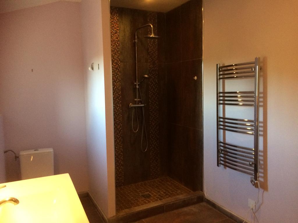 Mas Le Nathakassou Villa Cabannes Ngoại thất bức ảnh